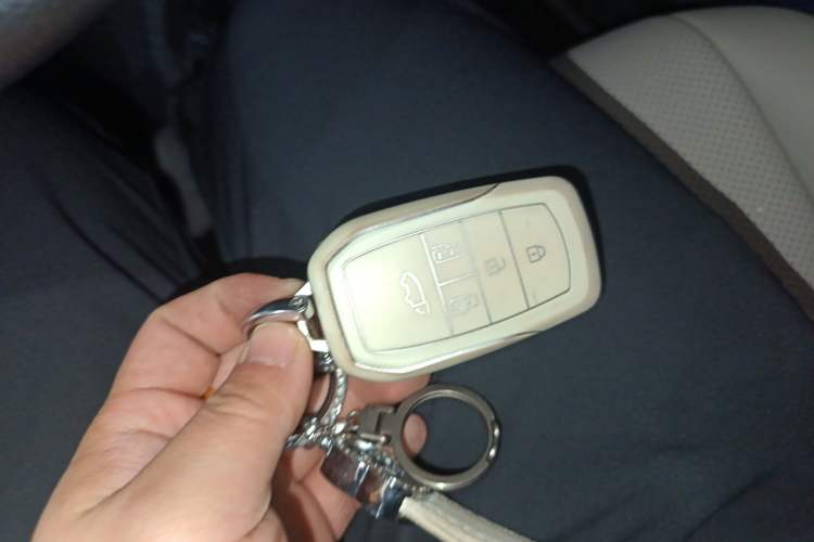 Used Toyota Sienna 2021 2.5L Hybrid Comfort Edition