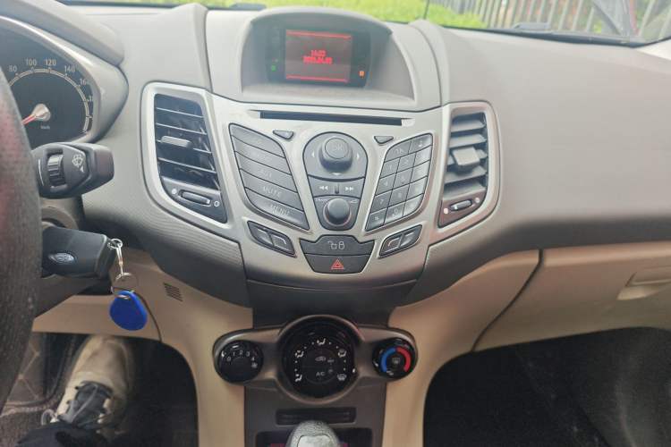 Used Ford Fiesta 2011 Sedan 1.5L Automatic Fashion Edition Audio And AC Panel
