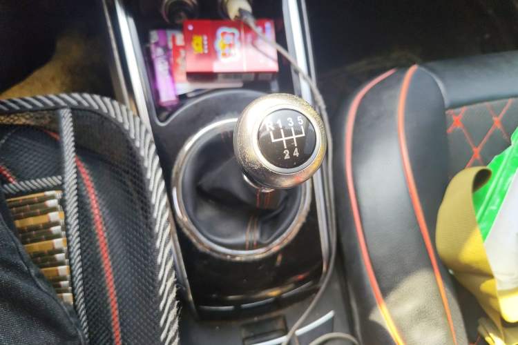 Used Zotye Domy X5 2016 1.5T Manual Elite 7-Seater China V Standard Gear Lever