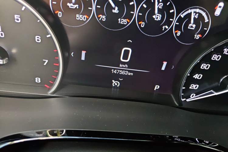 Used Cadillac XT5 2018 25T Luxury Model