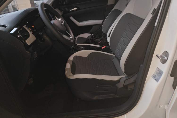 Used Volkswagen Tharu 2026 Model Xinrui 1.5L Ruiyi Edition
