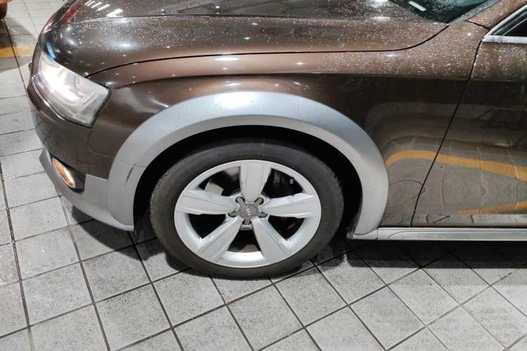 Used Audi A4 2014 40 TFSI allroad quattro plus version
