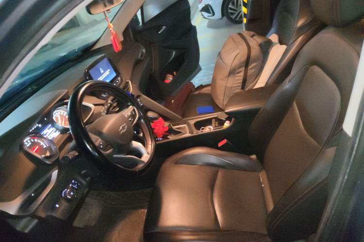 Used Chevrolet Orlando 2019 Redline 530T Automatic Enjoyment Version (5+2 Seating) China VI Left Front Seat