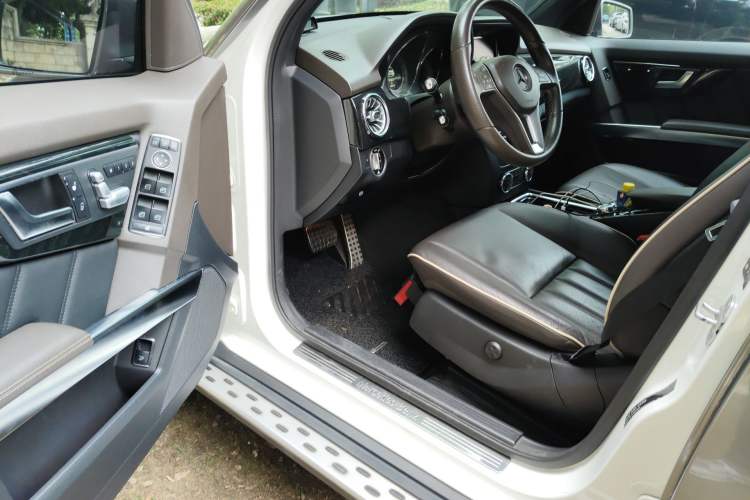 Used Mercedes-Benz GLK-Class 2013 GLK 300 4MATIC Luxury Model