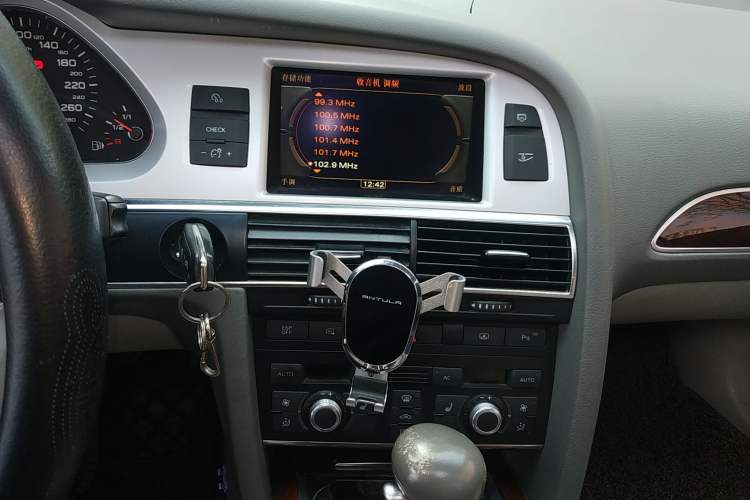 Used Audi A6L 2011 2.4L Technology Edition
