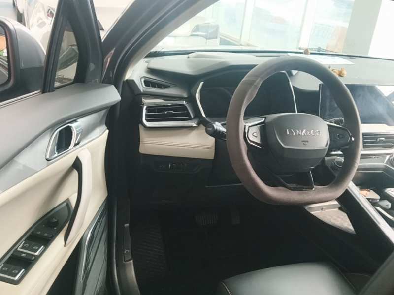 Used Lynk & Co 06 EM-P 2020 PHEV Plus — 15