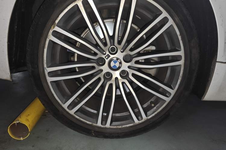 Used BMW 5 Series 2018 Restyled 530Li Leading Edition M Sport Package