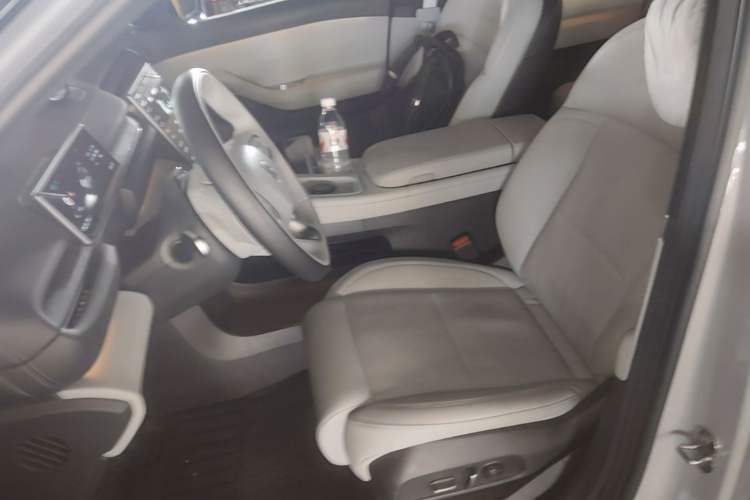 Used Nio ES6 2024 75 kWh