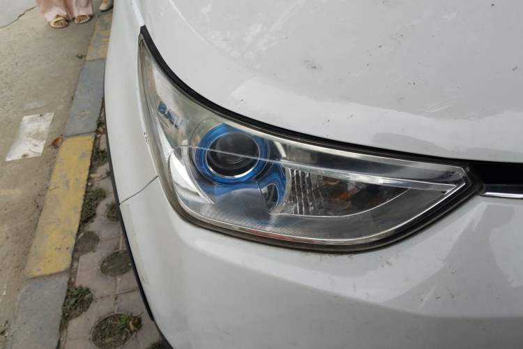 Used BAIC New Energy EC 2017 EC180 Dynamic Edition Right Front Headlight