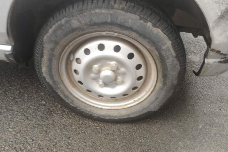 Used Wuling Zhiguang 2010 1.0L New Version Practical Edition with Short Body
