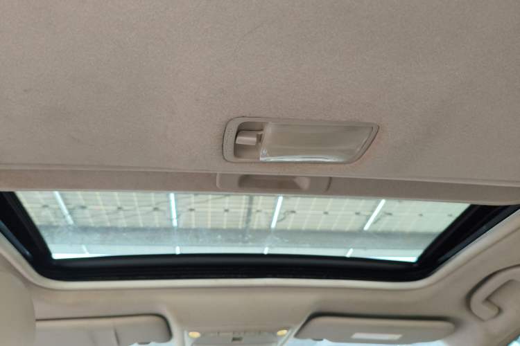 Used Nissan Sylphy 2012 1.6 XL Manual Luxury Edition Headliner