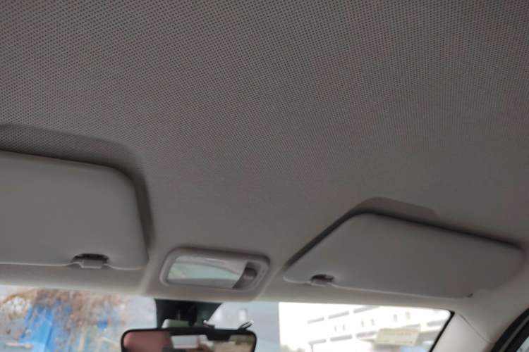 Used Wuling Hongguang MINIEV 2022 Macaron Premium Model – Lithium Iron Phosphate Headliner