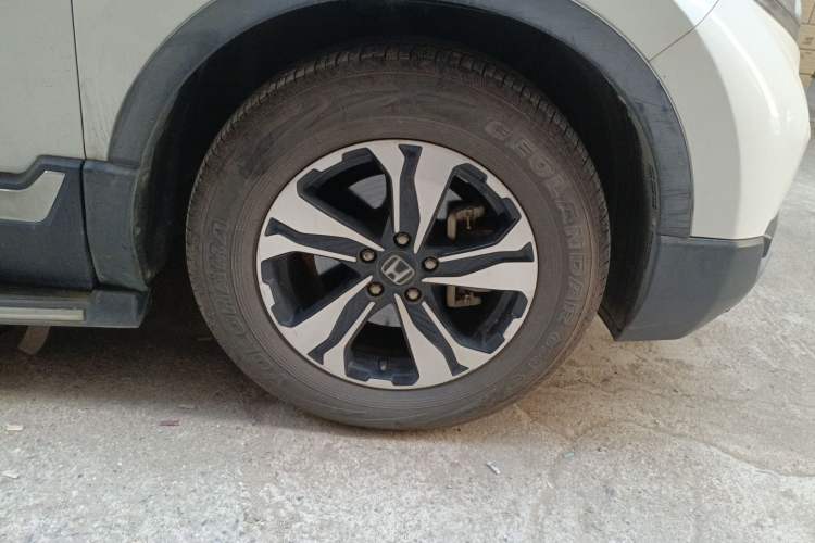 Used Honda CR-V 2017 240TURBO CVT Front-Wheel Drive Fashion Edition