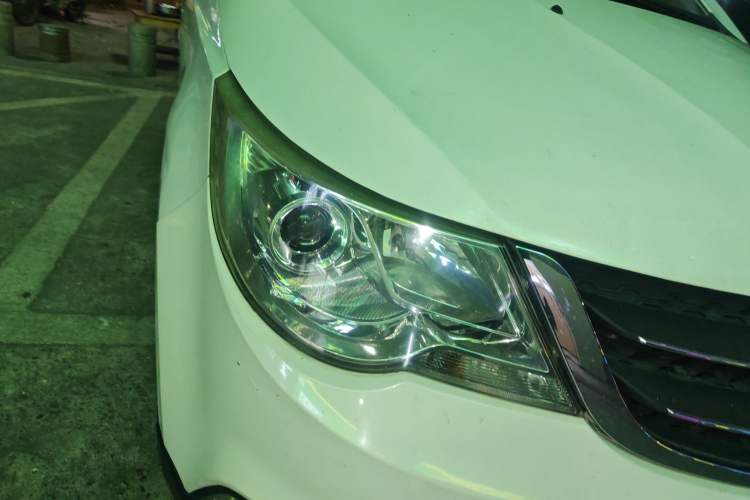 Used Baojun 730 2014 1.5L manual luxury trim 7 seats
