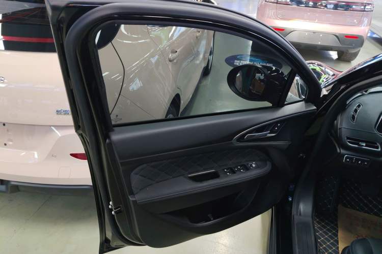 Used ORA Good Cat 2021 400km Standard Range Athena Edition Lithium-Ion Battery
