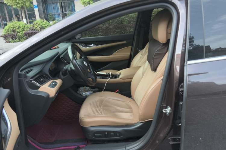 Used Buick LaCrosse 2018 28T Luxury Model Left Front Seat