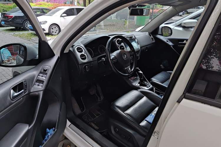 Used Volkswagen Tiguan 2015 1.8TSI Automatic Two-Wheel Drive Comfort Edition Driver Seat