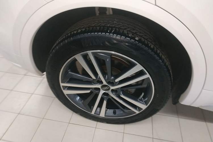 Used Audi Q5L 2021 40 TFSI Fashion Dynamic Model
