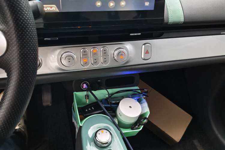 Used CHANGAN NEVO Lumin 2022 210km Sweet Edition Audio And AC Panel