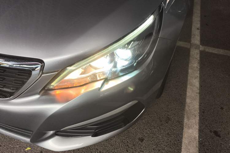 Used Peugeot 308 2018 1.6L Manual Fashion Edition