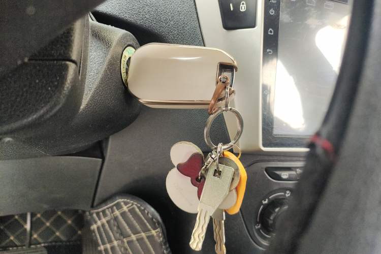 Used Peugeot 301 2016 1.6L Automatic Comfort Edition