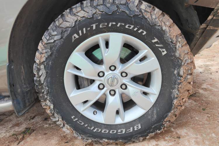 Used Nissan Patrol 2016 5.6L Standard Edition Right Front Wheel Hub