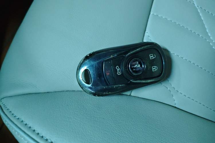 Used Buick GL8 2023 Land Executive Class 652T Luxury Model