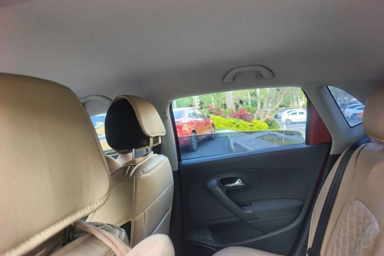 Used Volkswagen Polo 2011 1.4L Automatic ZhiShang Version