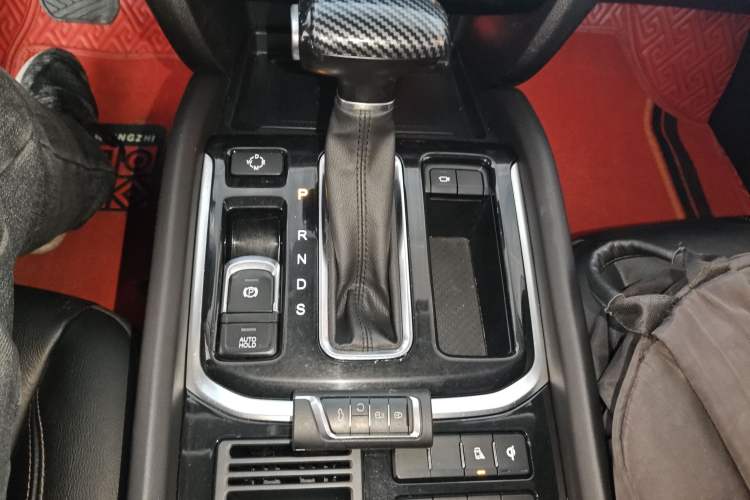 Used GAC Trumpchi GS8 2017 320T Two-Wheel Drive Luxury Smart Connectivity Version (7 Seats)