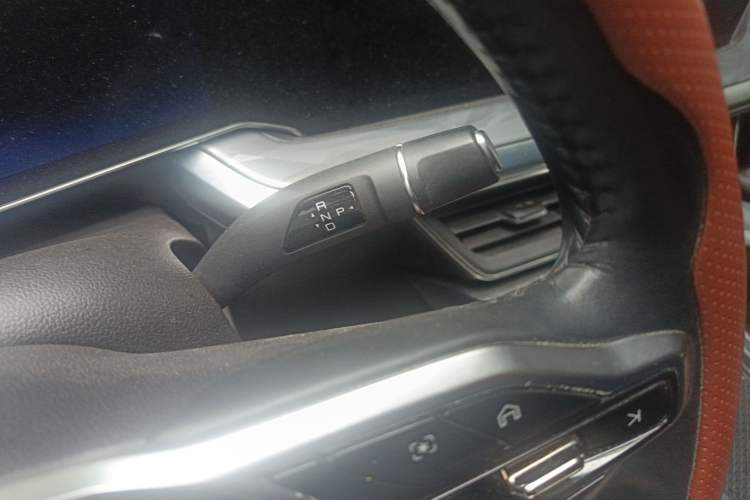 Used Haval XY 2022 1.5T Smart Edition Gear Lever