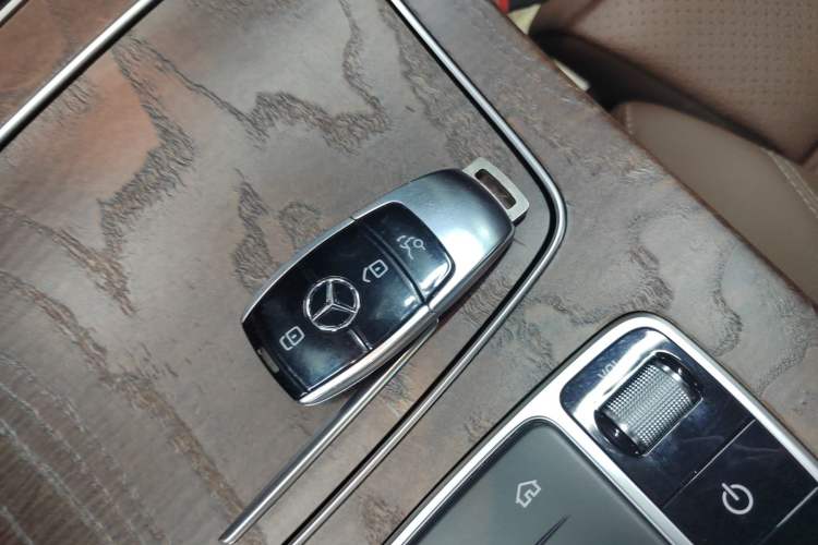 Used Mercedes-Benz E-Class 2019 E 200 L