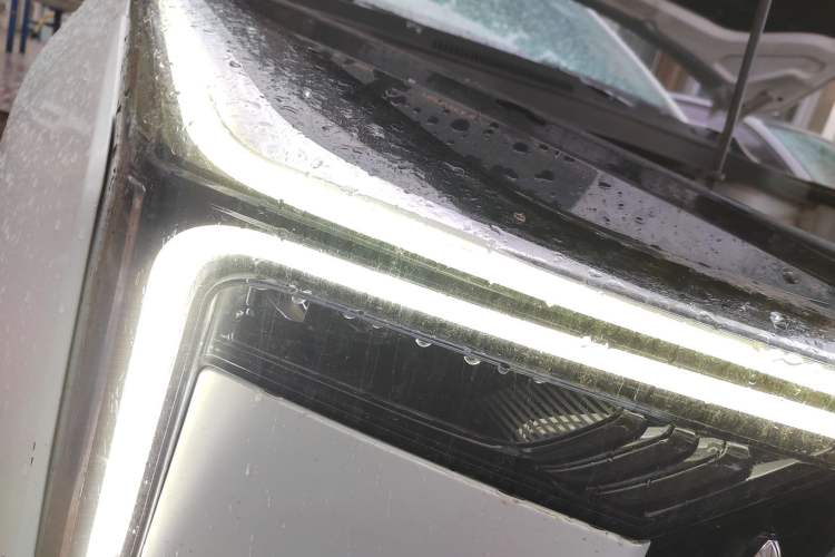 Used Bestune T55 2022 1.5T Automatic Leap Edition Right Front Headlight