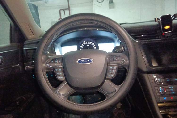 Used Ford Taurus 2017 EcoBoost 245 Fashion Edition