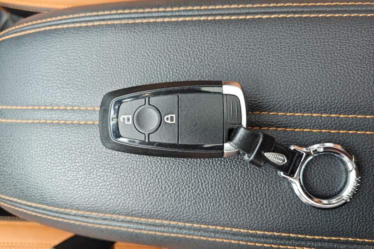 Used Ford Escape 2020 EcoBoost 245 Two-Wheel Drive Smart & Enjoyment Model