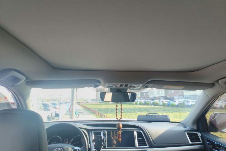 Used Toyota Highlander 2018 2.0T Four-Wheel Drive Luxury Version 7 Seats China VI Standard