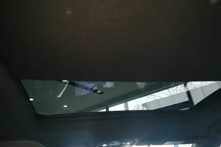 Used BYD Seal 2024 HONOR Edition DM-i 1.5L 121km Luxury Model Headliner