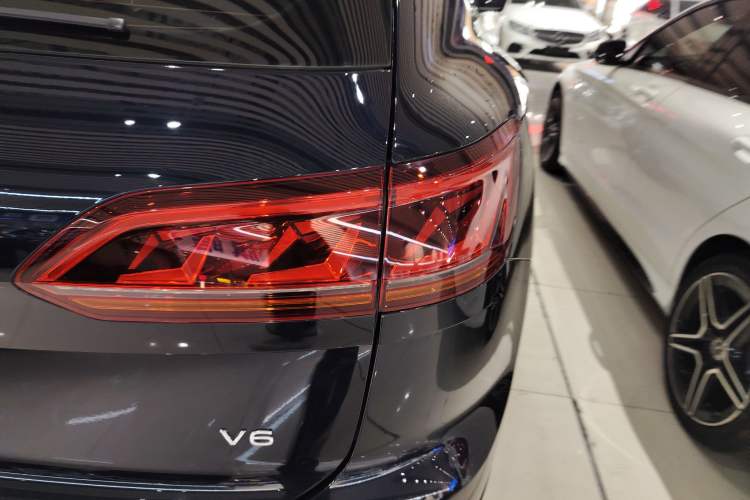 Used Volkswagen Touareg 2020 3.0 TSI Luxury Edition China VI
