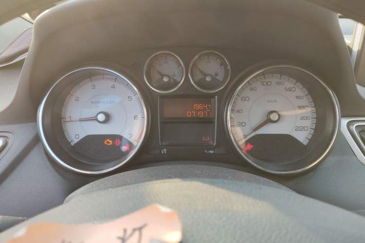 Used Peugeot 308 2014 Enjoy Edition Classic 1.6L Manual YouShang Model