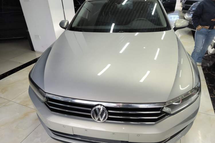 Used Volkswagen Magotan 2017 330TSI DSG Luxury Model