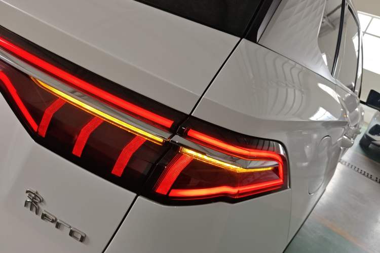 Used BYD Song Pro New Energy 2022 DM-i 110km Flagship Pro Model Right Rear Taillight