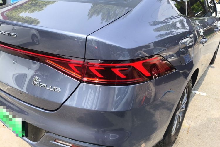 Used BYD Qin PLUS 2024 HONOR Edition DM-i 55KM Leading Model
