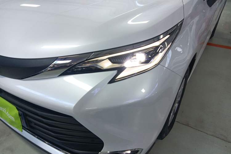 Used Toyota SIENNA 2021 2.5L Hybrid Comfort Edition Left Front Headlight