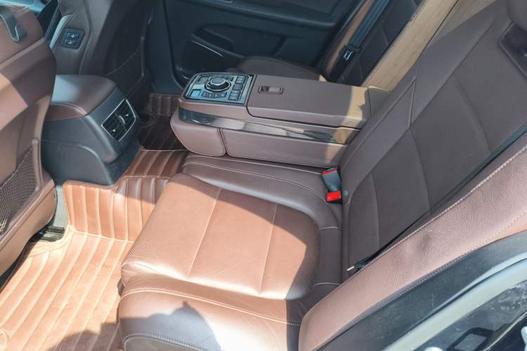 Used Hongqi H7 2017 2.0T Luxury Model Left Rear Seat