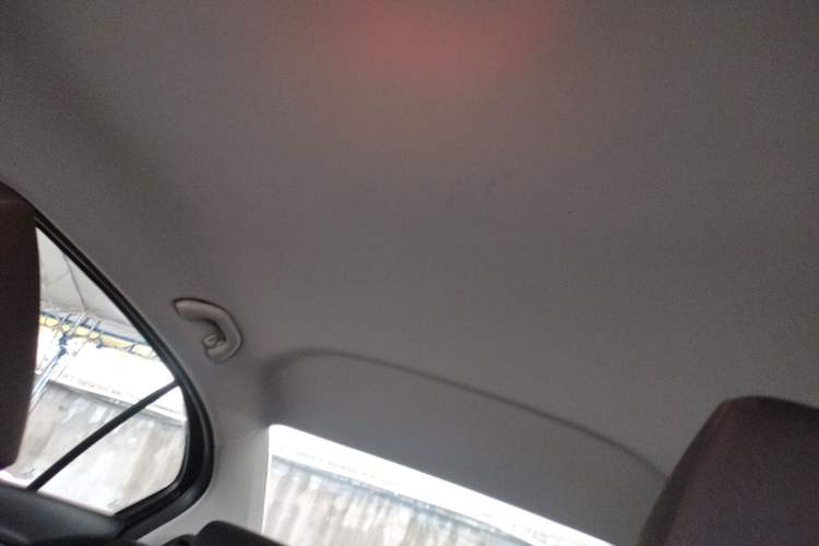 Used Volkswagen Lavida 2013 Revised Classic 1.6L Automatic Fashion Edition Headliner