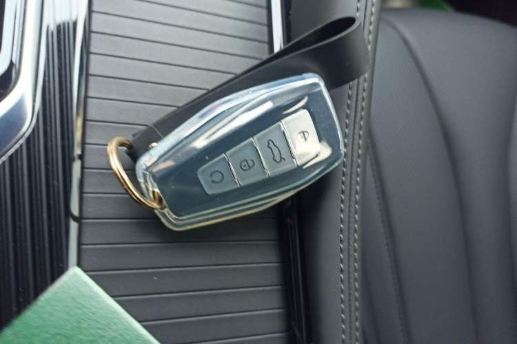 Used Geely Auto Monjaro L 2024 2.0TD DCT EVO Two-Wheel Drive Long-Range Version