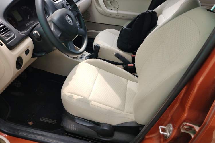 Used Skoda Fabia 2014 1.4L Manual Crystal Edition
