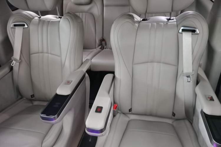 Used Buick GL8 2023 ES Lu Zun Comfort Model
