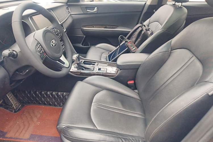 Used Kia K5 2017 2.0L Automatic 15th Anniversary Special Edition LUX