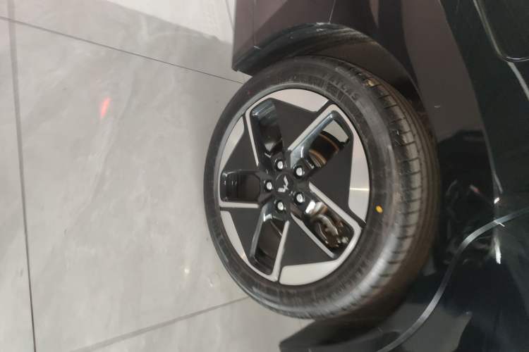 Used Wuling Xingguang 2025 150 km Smart Advanced Version
