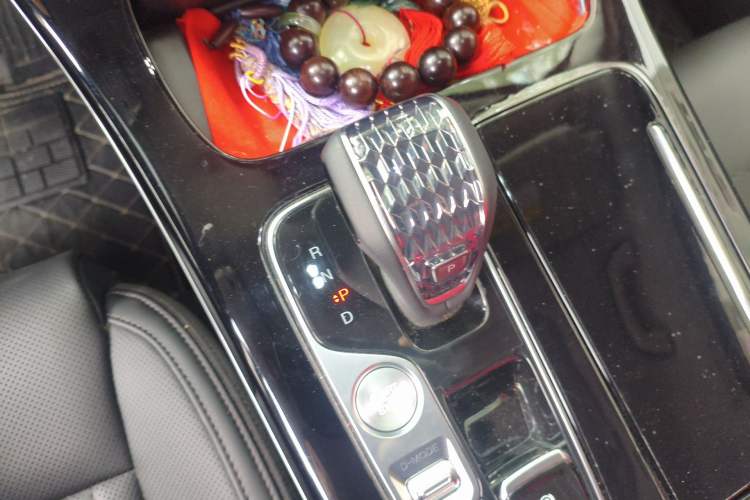 Used GAC Trumpchi M8 2024 Master Series 400T Prestige Edition Gear Lever